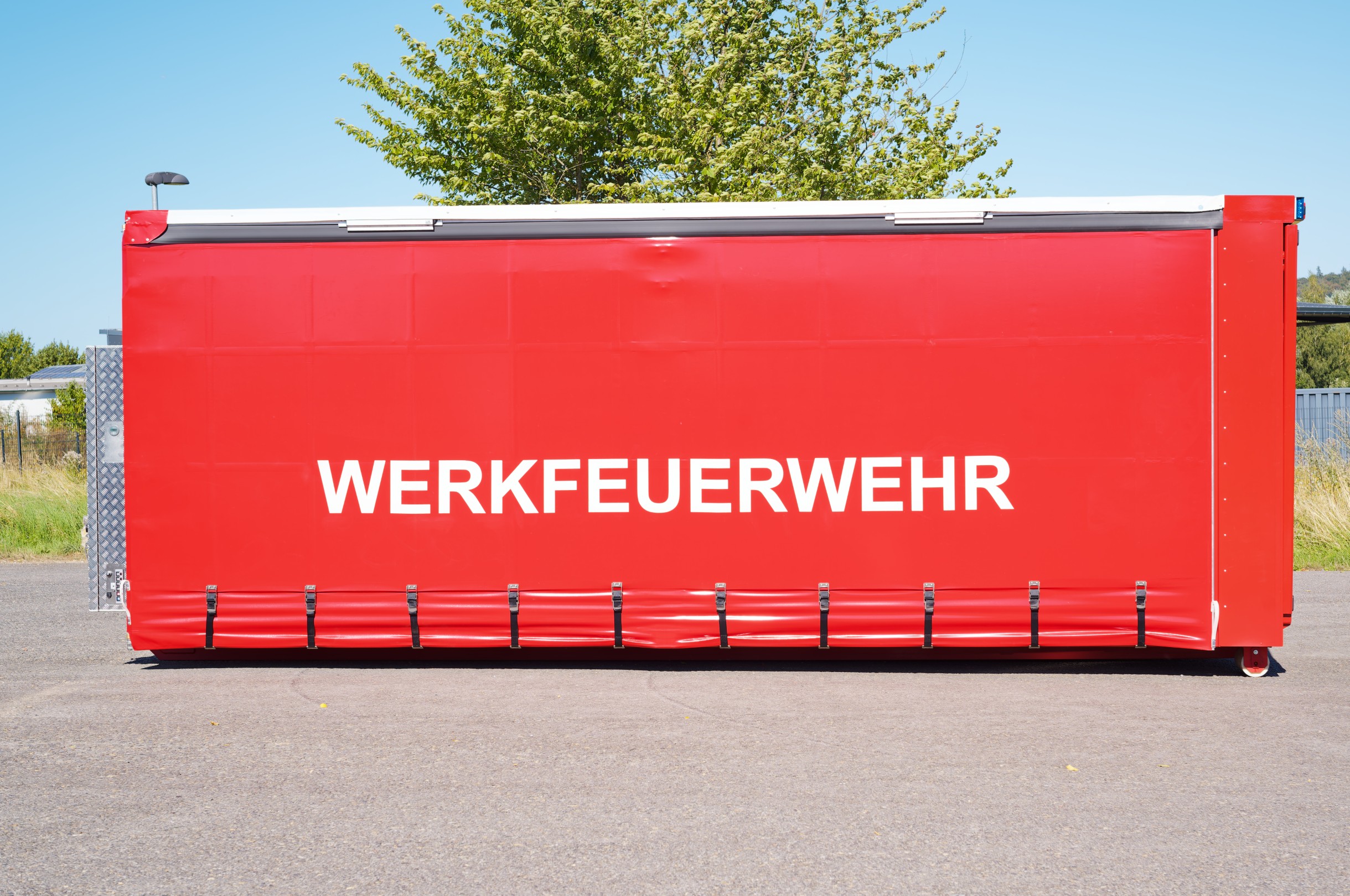 Abrollbehälter AB Logistik, Werkfeuerwehr Infratec Meindl Fahrzeugbau GmbH