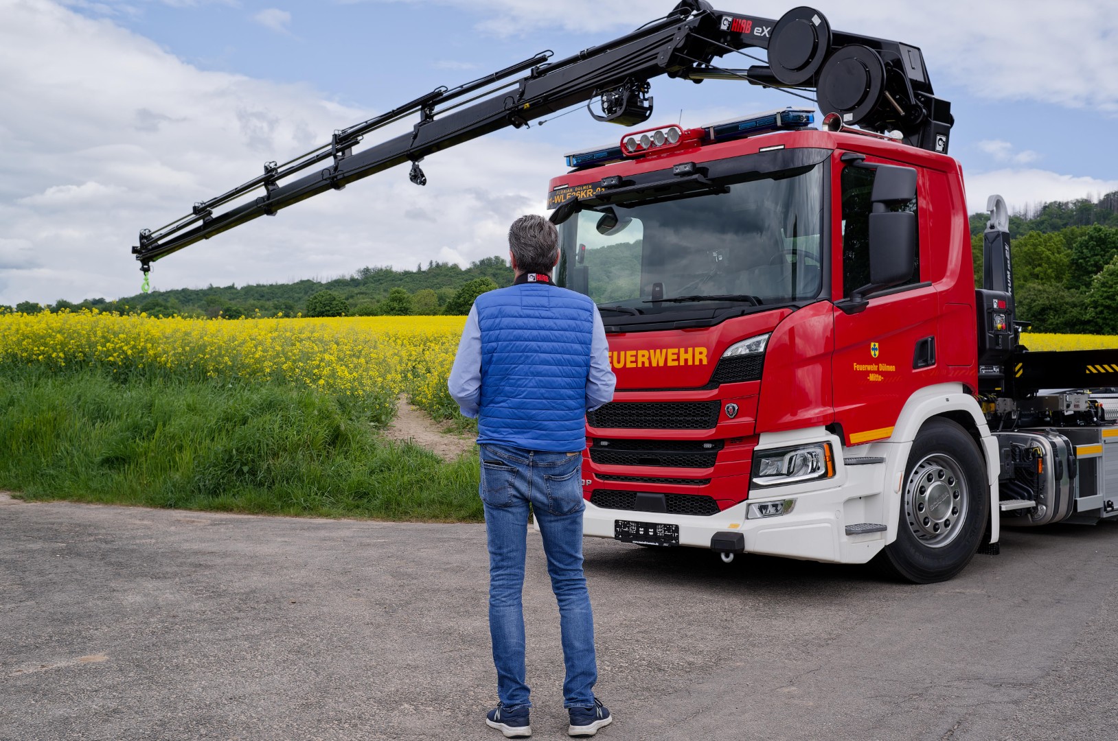 WLF-Kran Wechsellader Kran Feuerwehr Dülmen Hiab 232 HiPRO Wechsellader, Fahrzeug DIN 14505 - WLF-Kran - 26/6900 - 1570