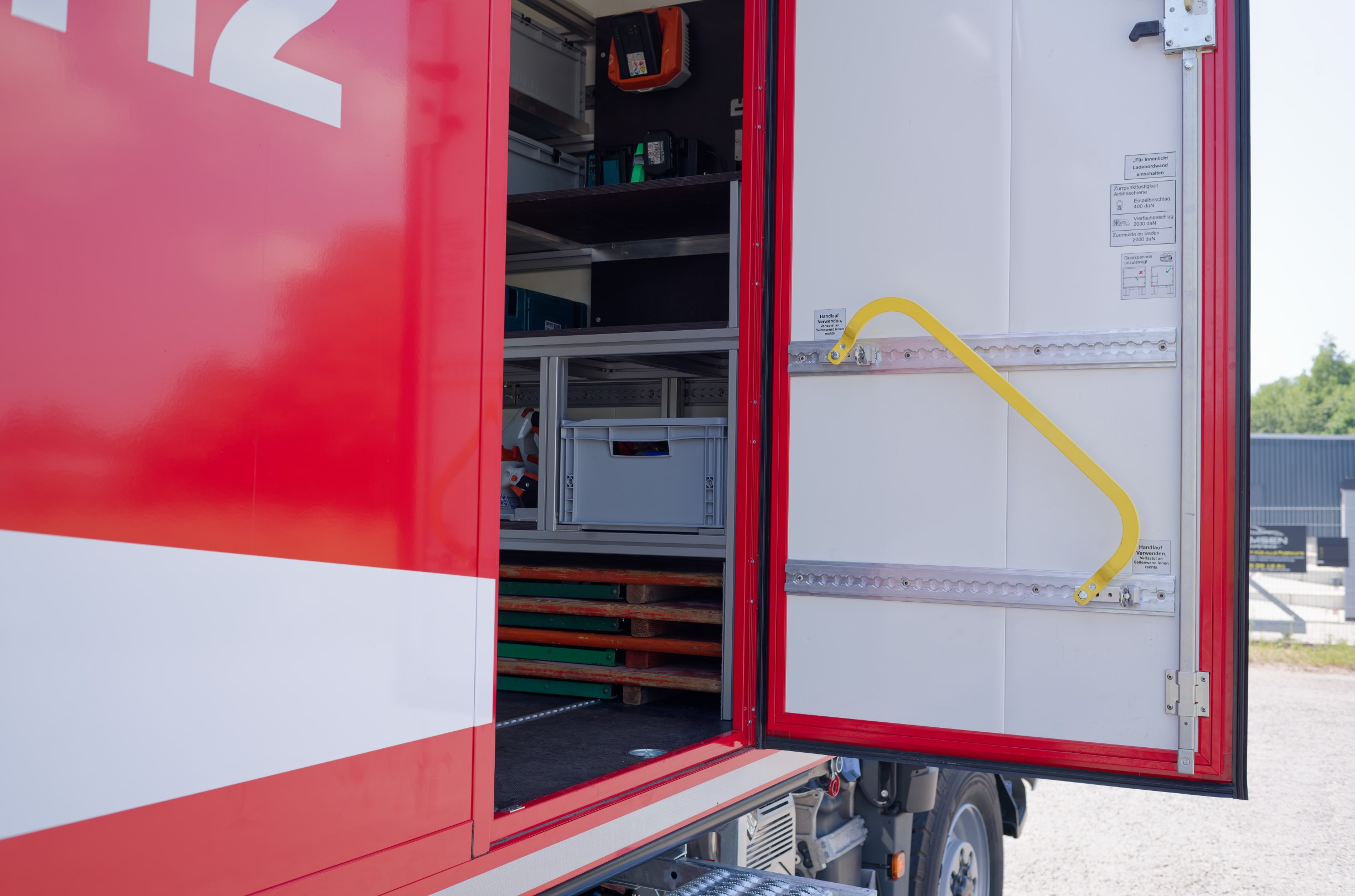 MEINDL GW-L1 Gerätewagen Feuerwehr Lautertal Reichenbach MAN Kofferaufbau Ladebordwand Palfinger Hänsch DBS850 Sputnik Flat