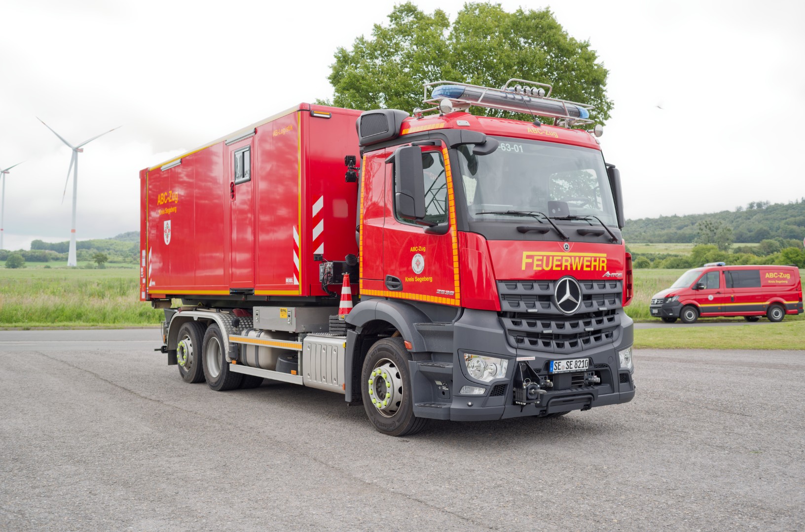 Abrollbehälter AB-Logistik Feuerwehr Segeberg ABC Zug