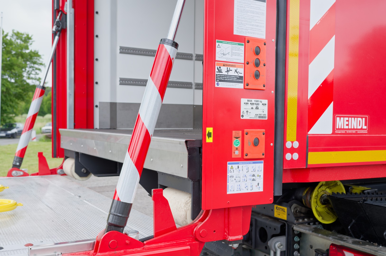 Abrollbehälter AB-Logistik Feuerwehr Segeberg ABC Zug