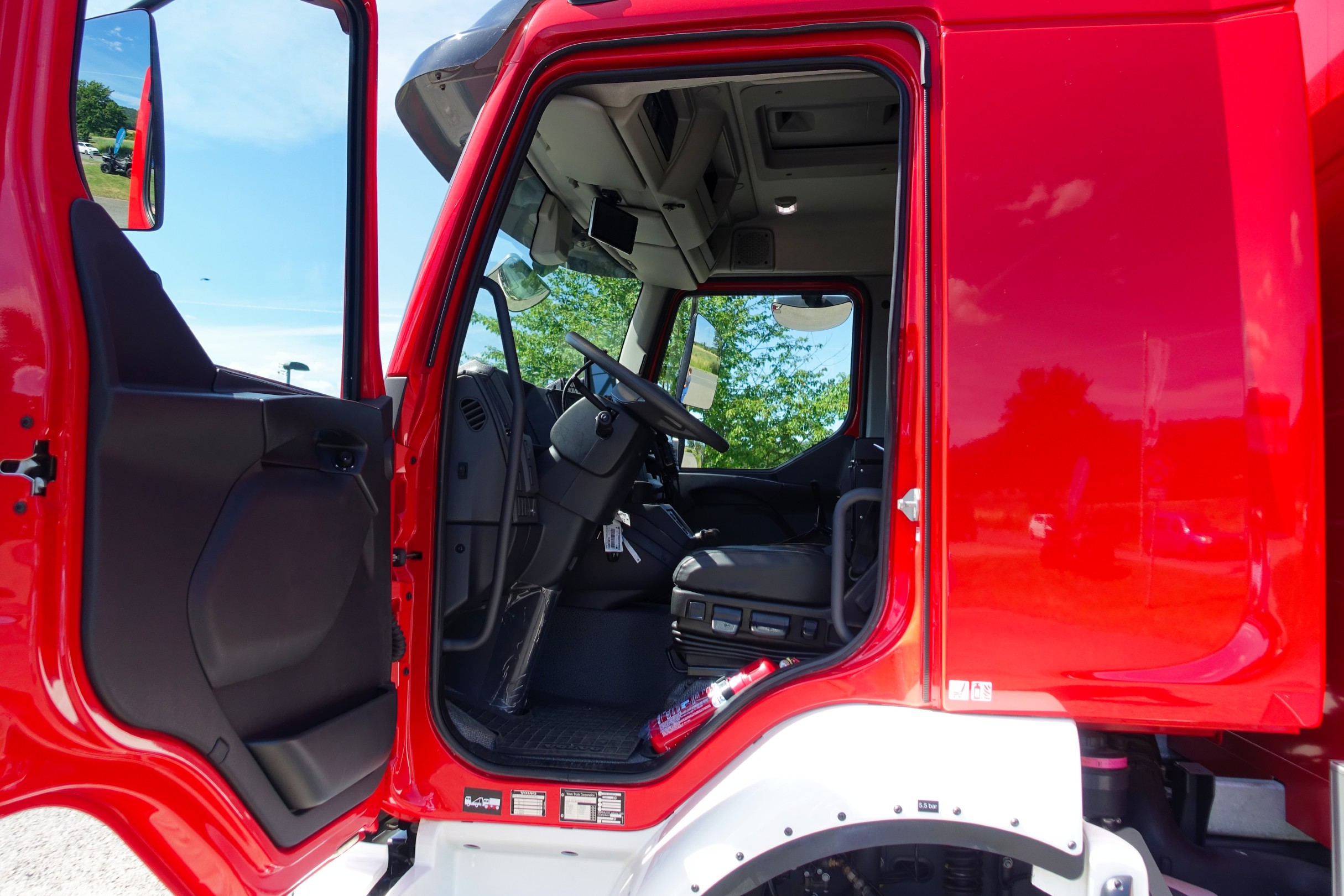 Feuerwehr Wuppertal Gerätewagen Logistik GW-L2 Meindl Fahrzeugbau GmbH Volvo FL Wesle Nutzfahrzeuge