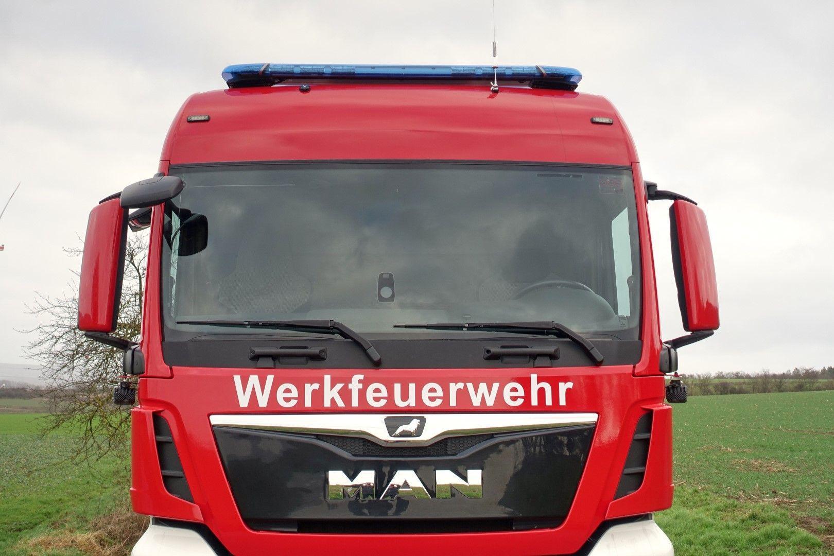 Hänsch DBS5000 Wechsellader WLF Werkfeuerwehr Pirelli