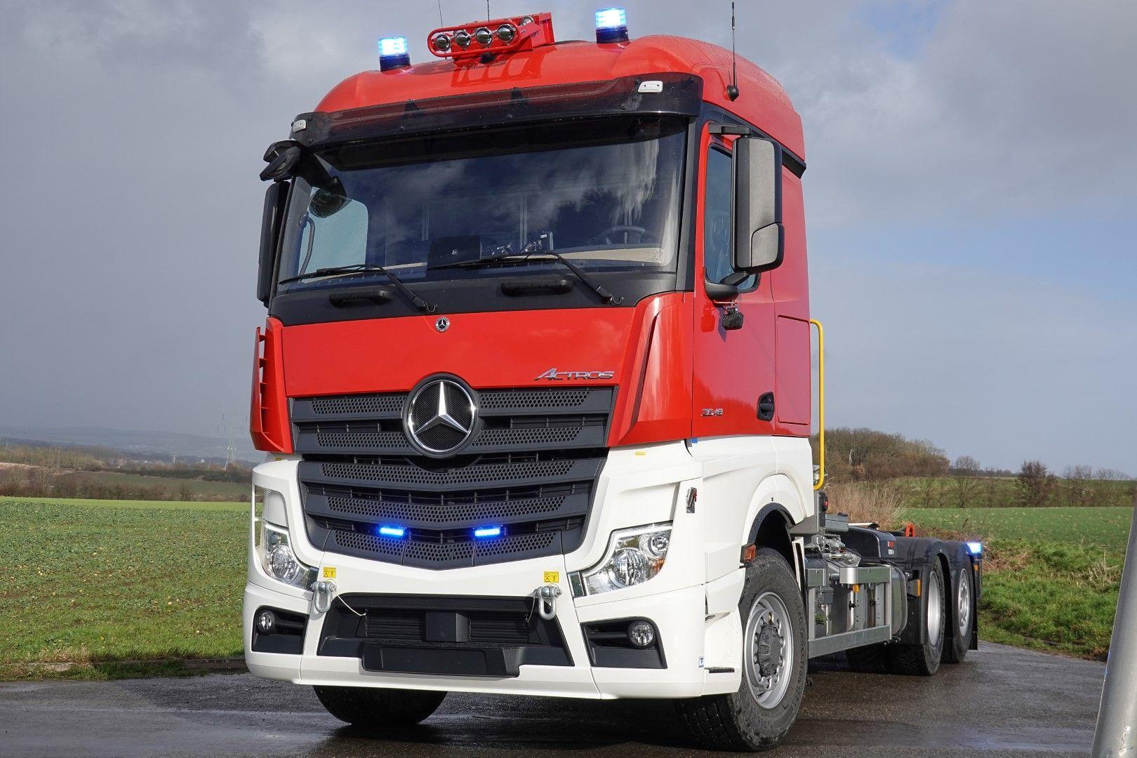 Wechsellader WLF Feuerwehr Würzburg Mercedes Actros 