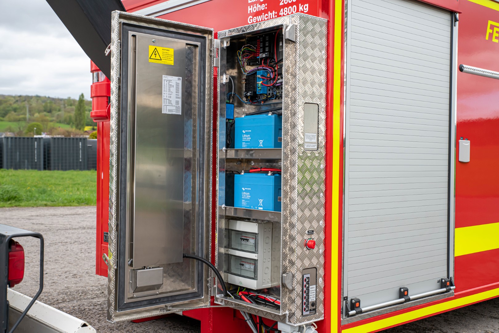 Abrollbehälter Besprechung Feuerwehr Leverkusen AB-Besprechung Meindl Behälter Ausziehtreppe Victron