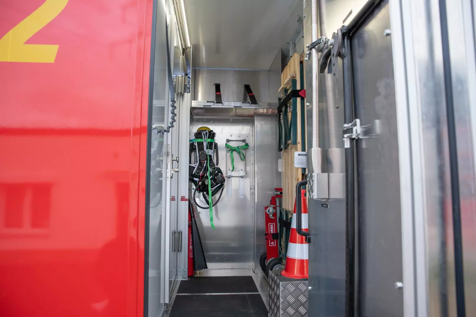 Gerätewagen Logistik Feuerwehr Hille GW-L2 DIN 14555-22